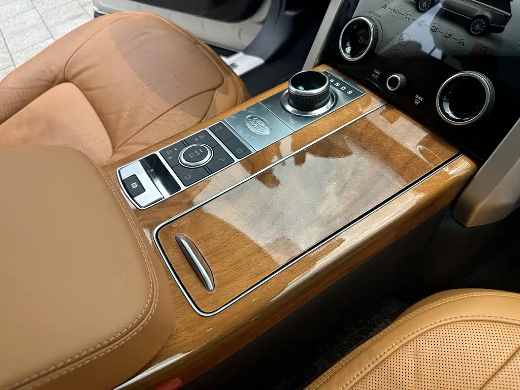 Land Rover Range Rover 2020 3.0 L6 Long Wheelbase
