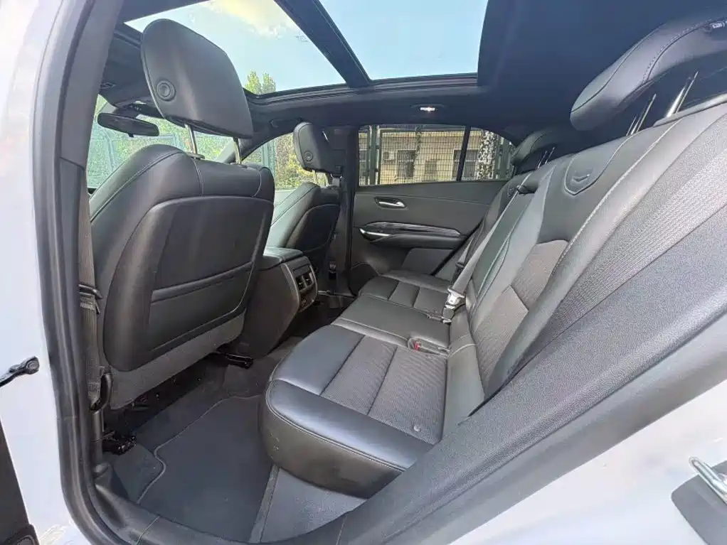 Cadillac XT4 — миниатюра 14