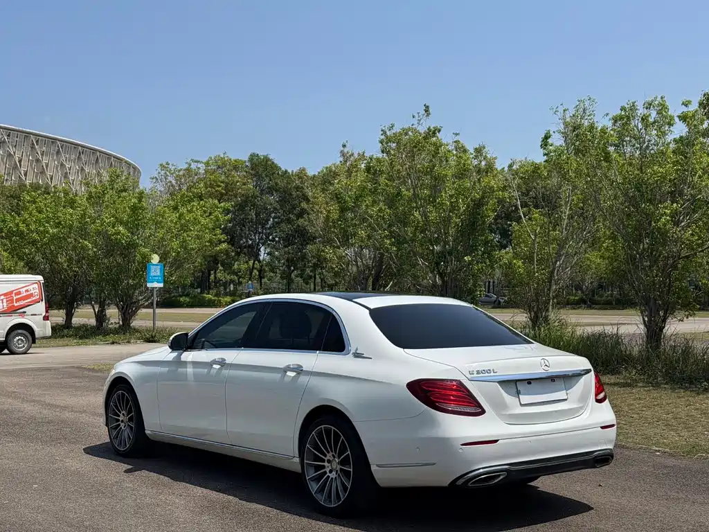 Mercedes-Benz E-Class E 2016 E 300 L Luxury