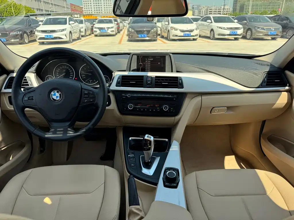 BMW 3 Series — миниатюра 12