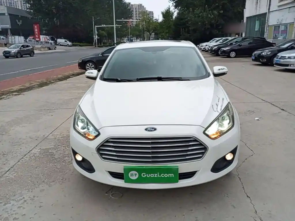Ford Escort — миниатюра 3