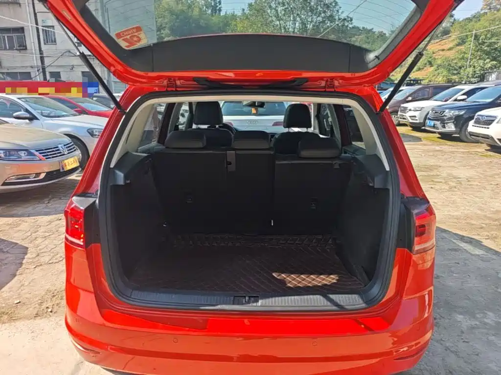 Volkswagen Golf Sportsvan — миниатюра 19