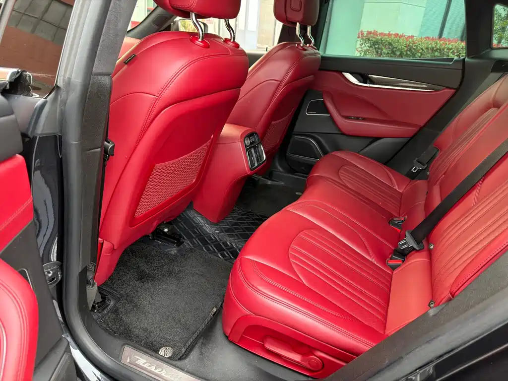 Maserati Levante — миниатюра 15
