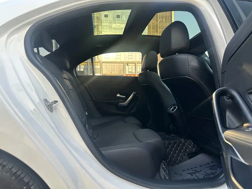 MERCEDES-BENZ A CLASS