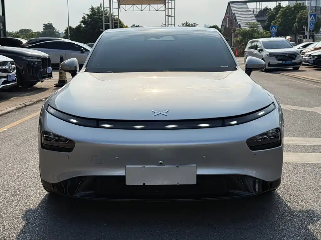 XPeng P7 — миниатюра 2