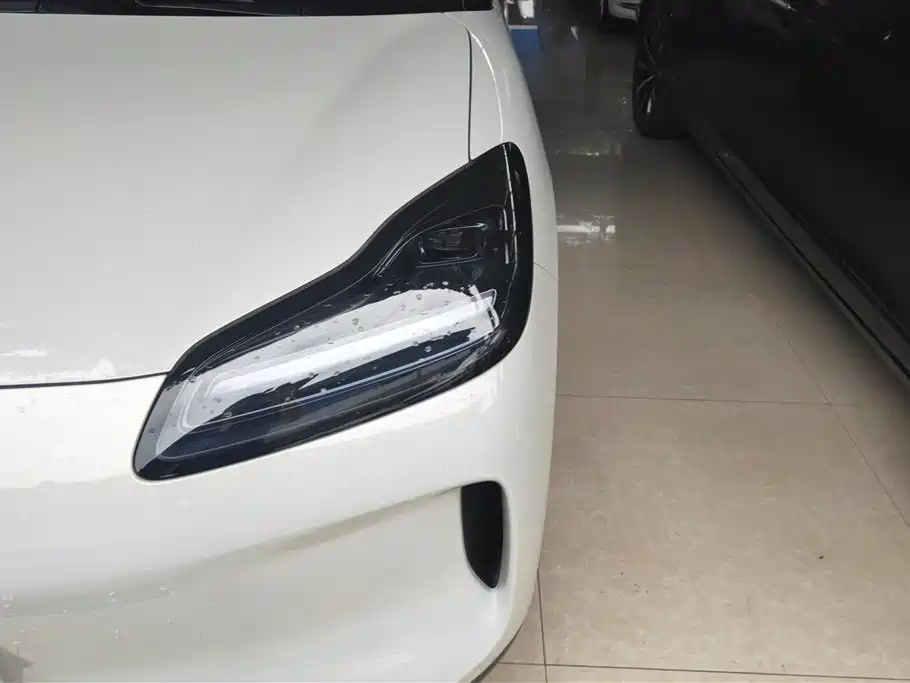 Wuling BinguoPLUS PLUS 2024 330km мест