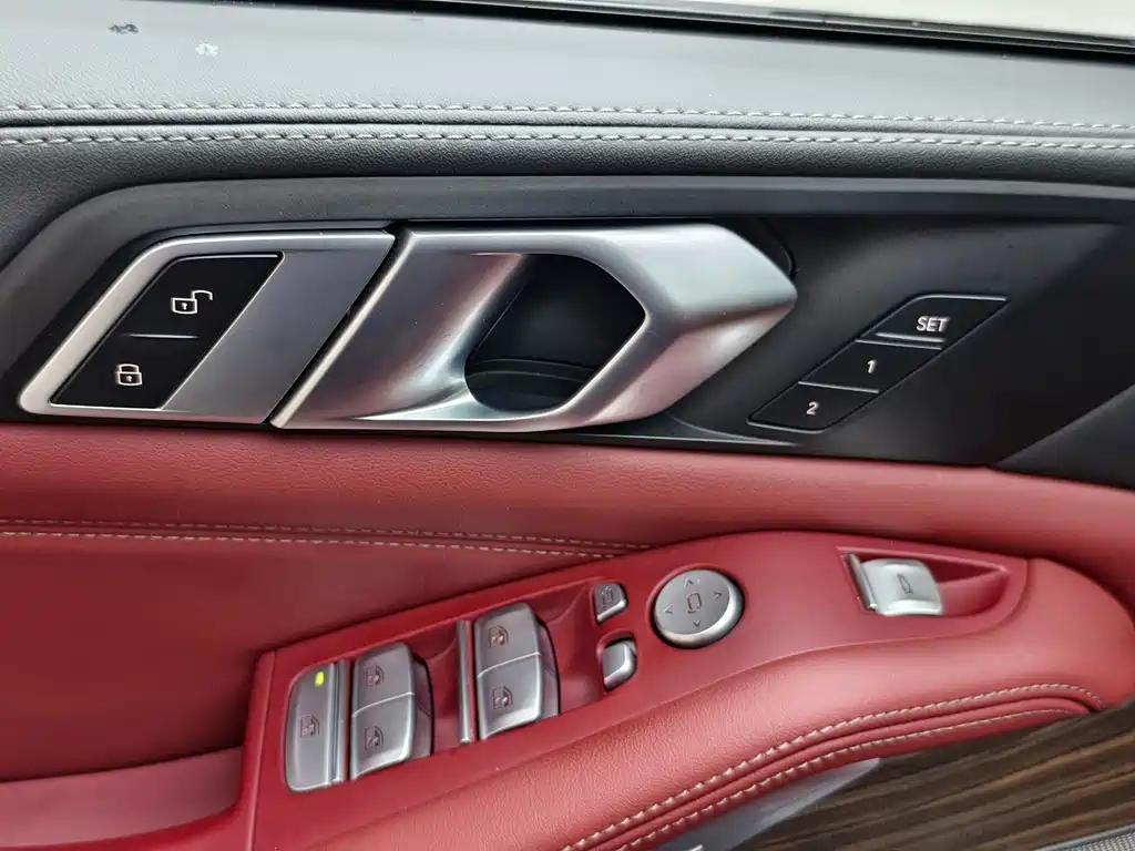 BMW X5 — миниатюра 11