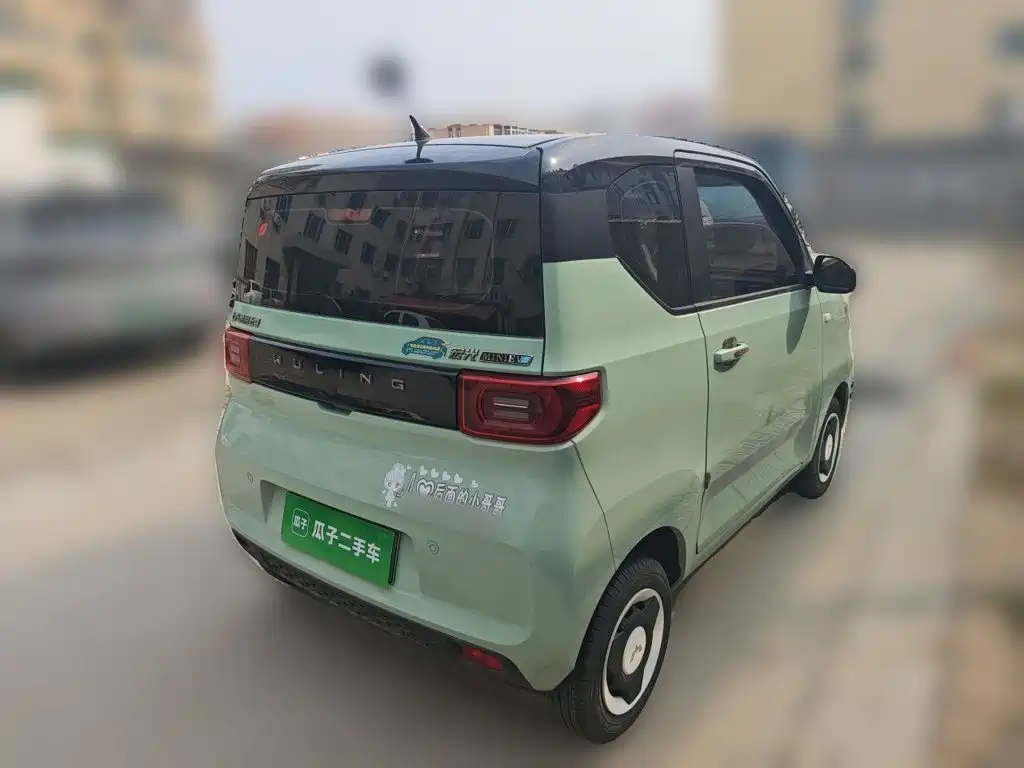 Wuling MINIEV — миниатюра 4