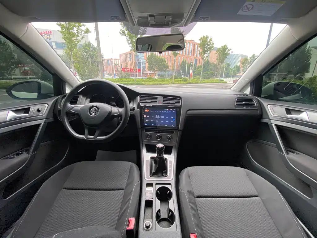 Volkswagen Golf — миниатюра 5