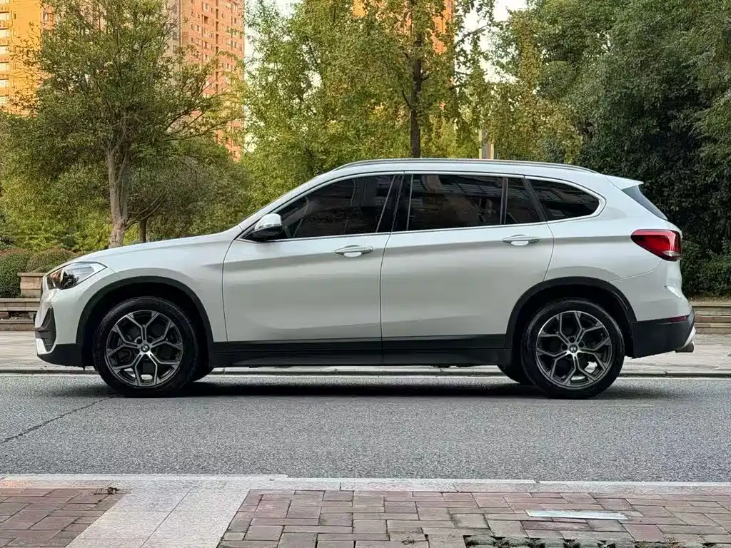 BMW X1 — миниатюра 4
