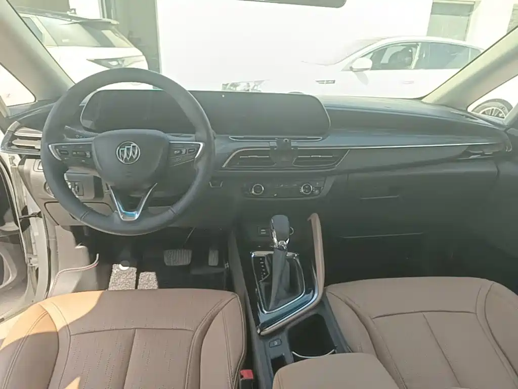 Buick GL6 — миниатюра 10