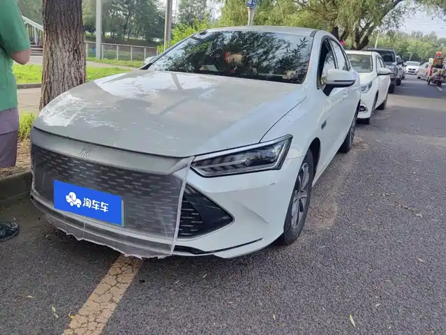 2025 BYD Qin