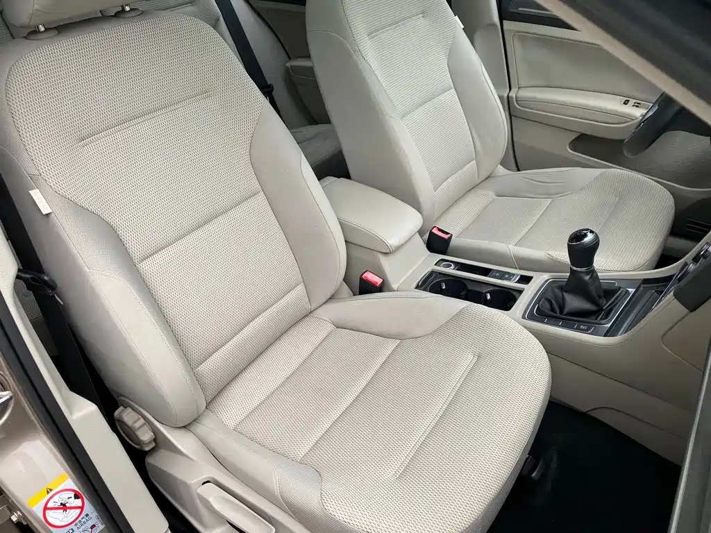 Volkswagen Golf — миниатюра 17