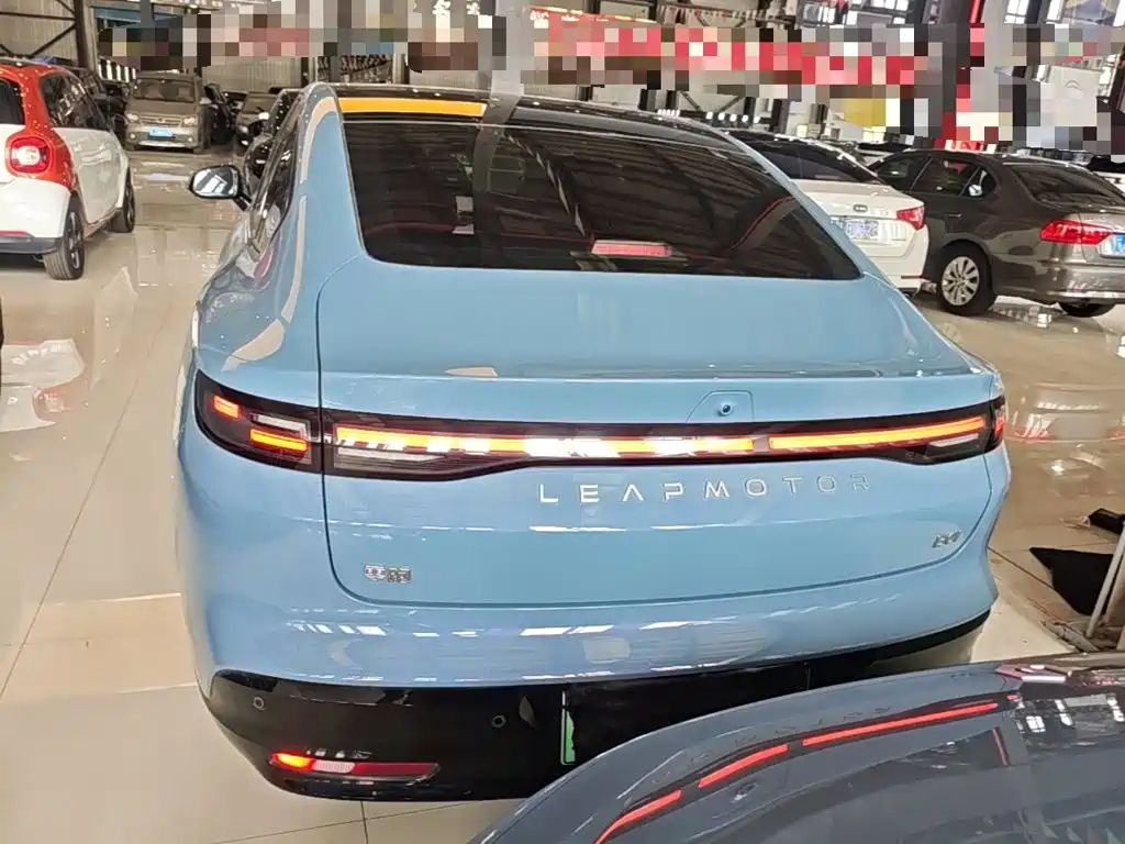 Leapmotor Leapmotor B01 — миниатюра 6
