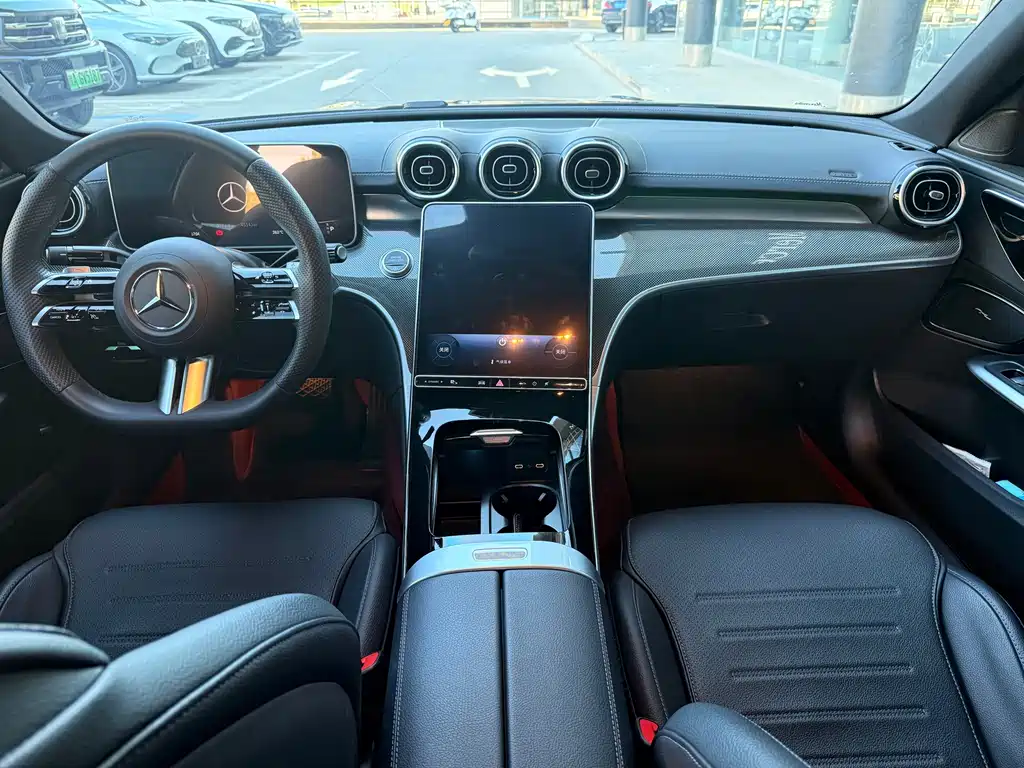 Mercedes-Benz C-Class — миниатюра 6
