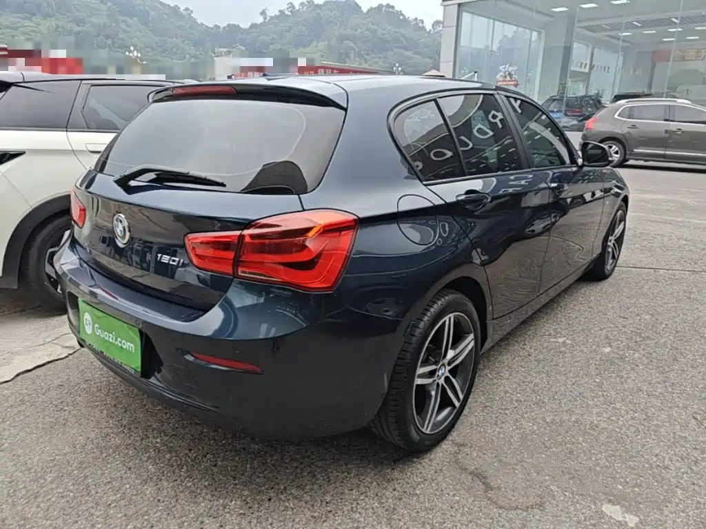 BMW 1 Series (Import) — миниатюра 7