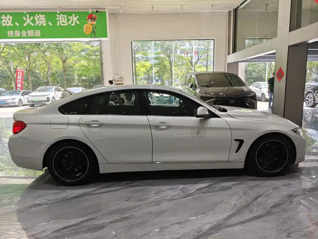 BMW 4 Series — миниатюра 4