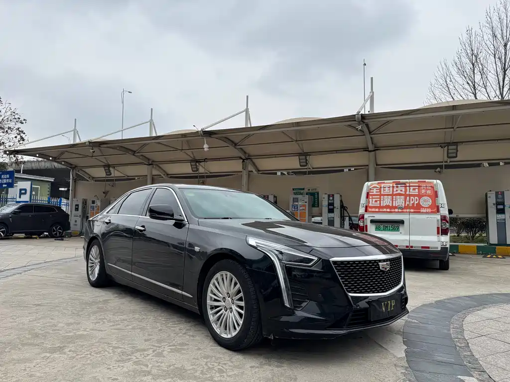 CADILLAC CT6