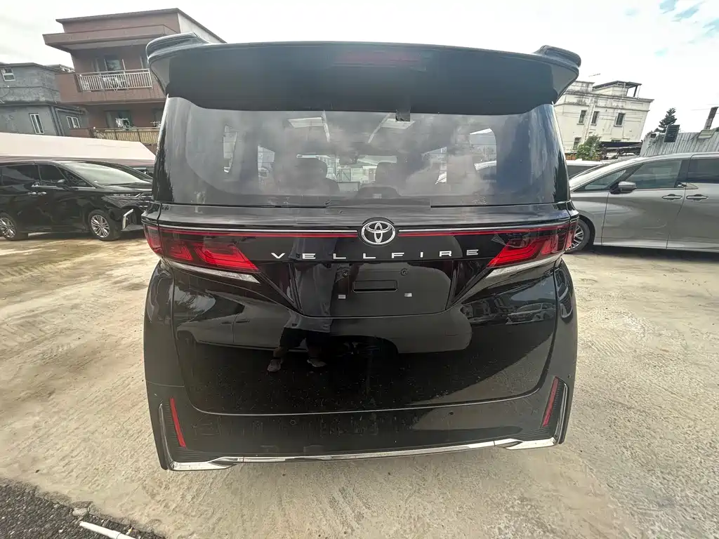 Toyota Vellfire — миниатюра 7