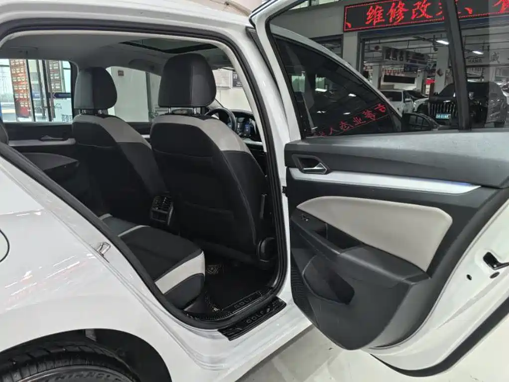 Volkswagen Golf — миниатюра 15