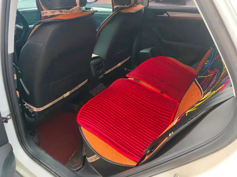 Volkswagen T-Roc — миниатюра 11