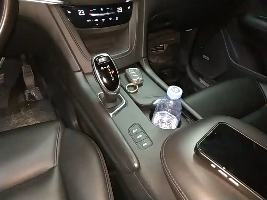 Cadillac XT5 — миниатюра 14