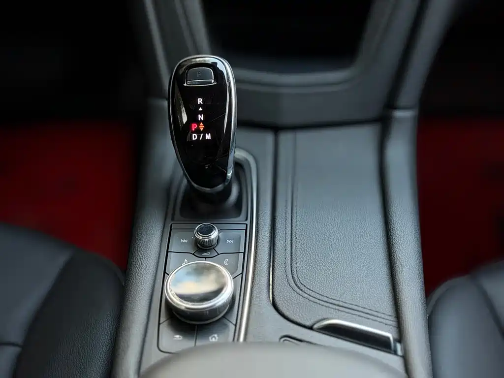 Cadillac XT6 — миниатюра 15