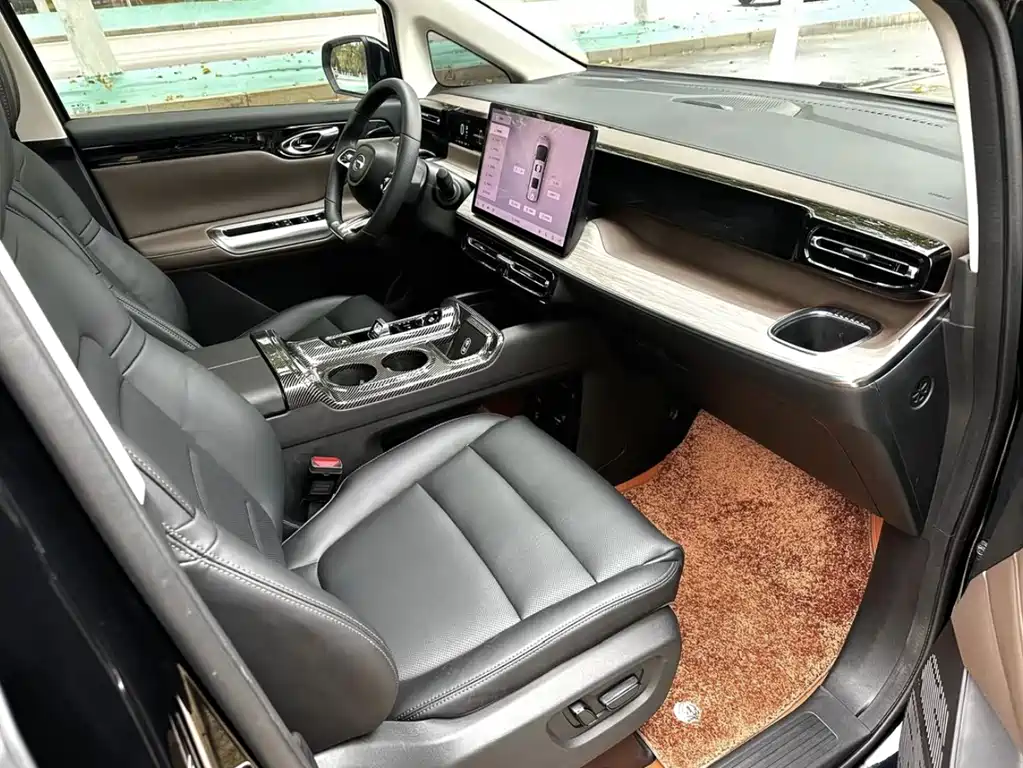 GAC TRUMPCHI E8 NEW ENERGY