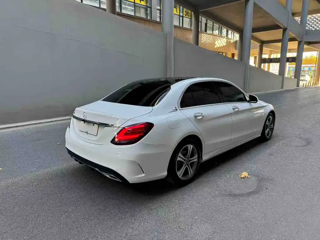 MERCEDES-BENZ C CLASS