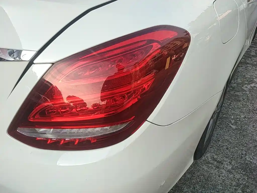 Mercedes-Benz C-Class — миниатюра 8