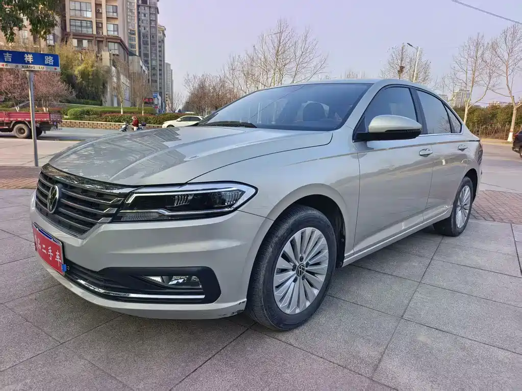Volkswagen Lavida — миниатюра 2
