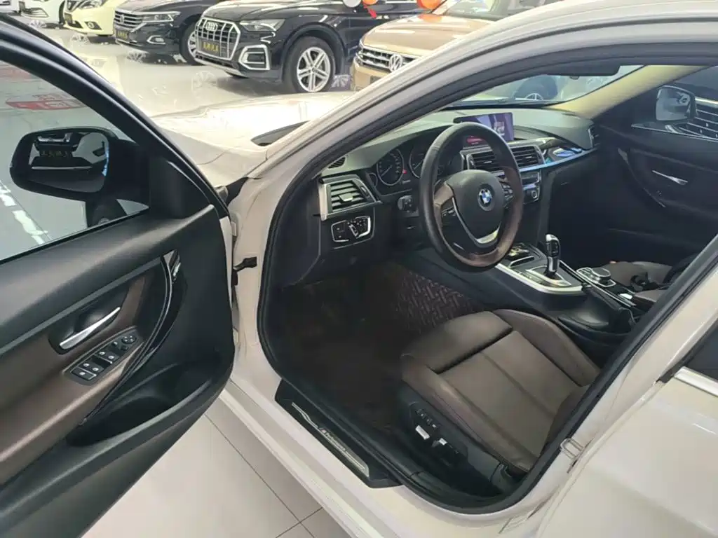 BMW 3 Series — миниатюра 16
