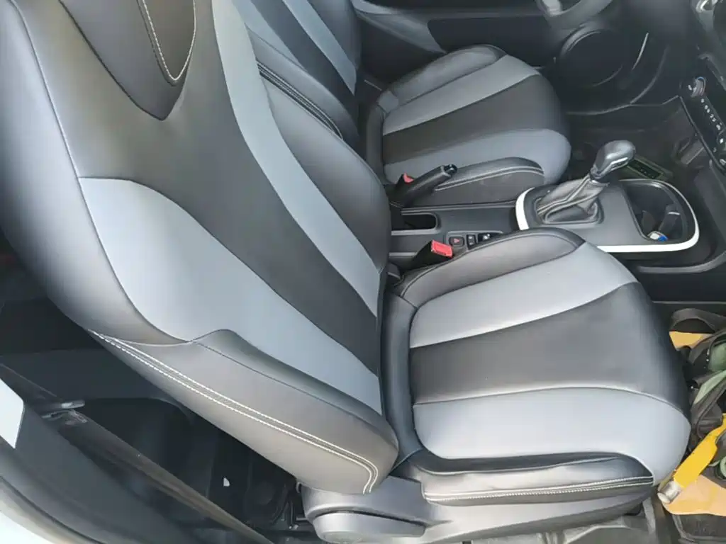 Roewe Clever — миниатюра 25