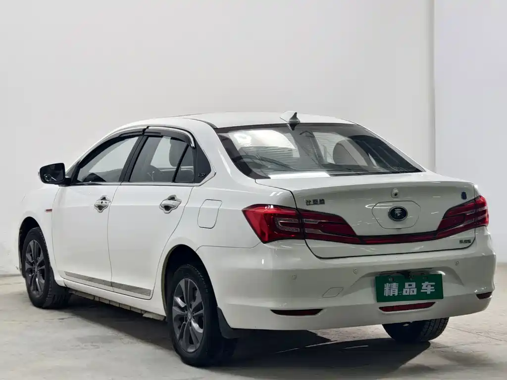 BYD Qin NEV — миниатюра 6