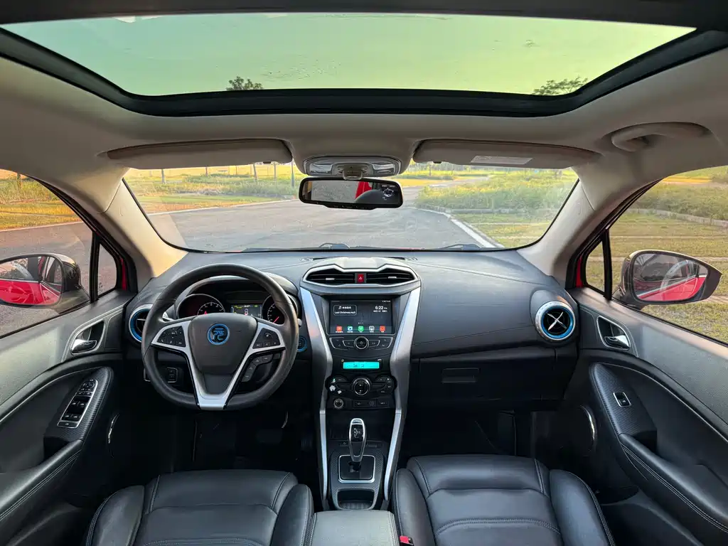 BYD Yuan EV — миниатюра 15