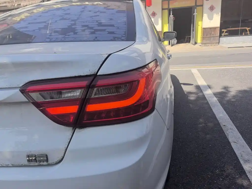 Geely Vision — миниатюра 8