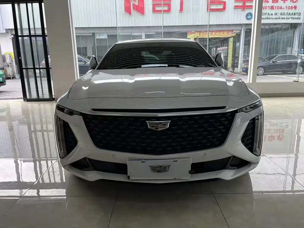 CADILLAC CT6