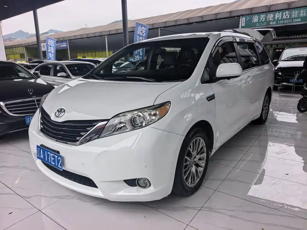Toyota Sienna 2014