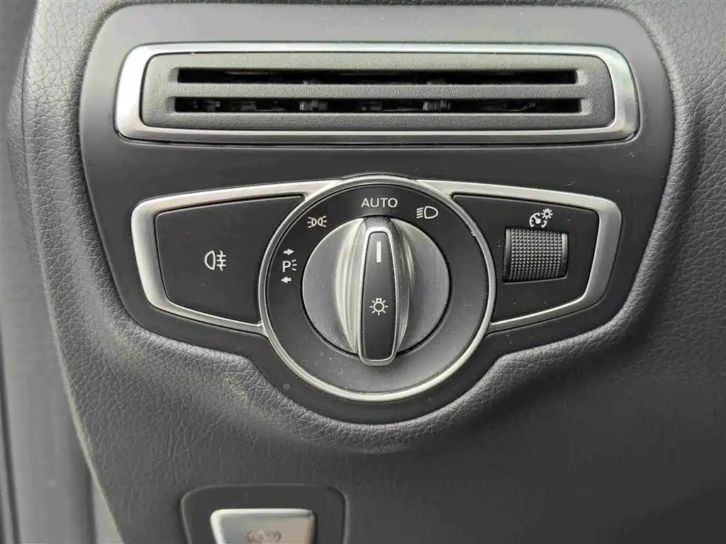 Mercedes-Benz GLC — миниатюра 17