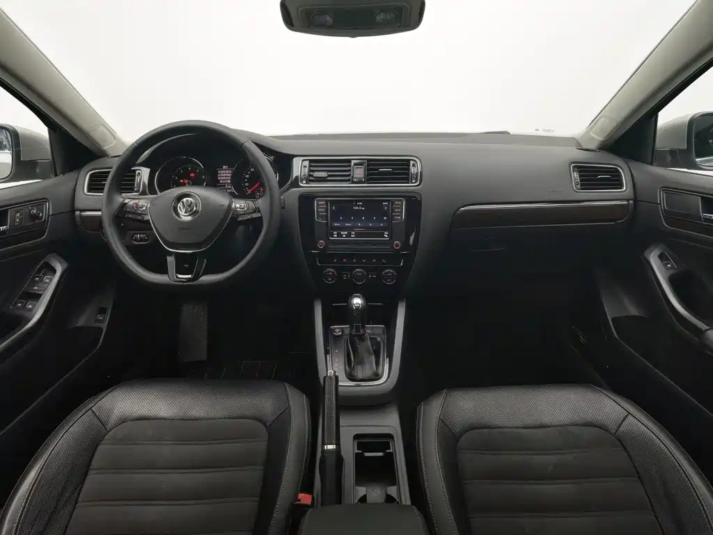 Volkswagen Sagitar — миниатюра 5