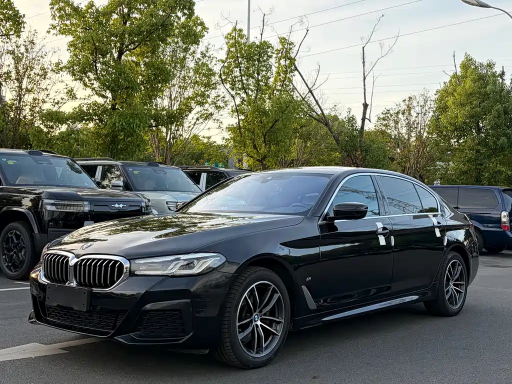 BMW 5 Series 2023