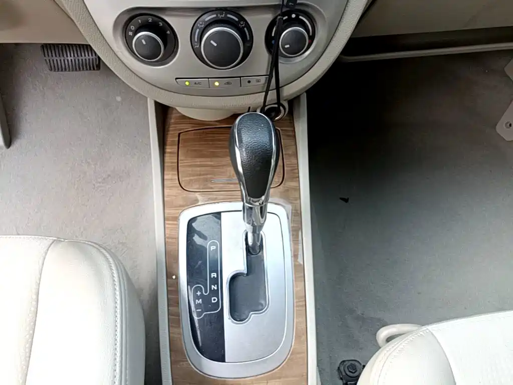 Buick Excelle — миниатюра 14
