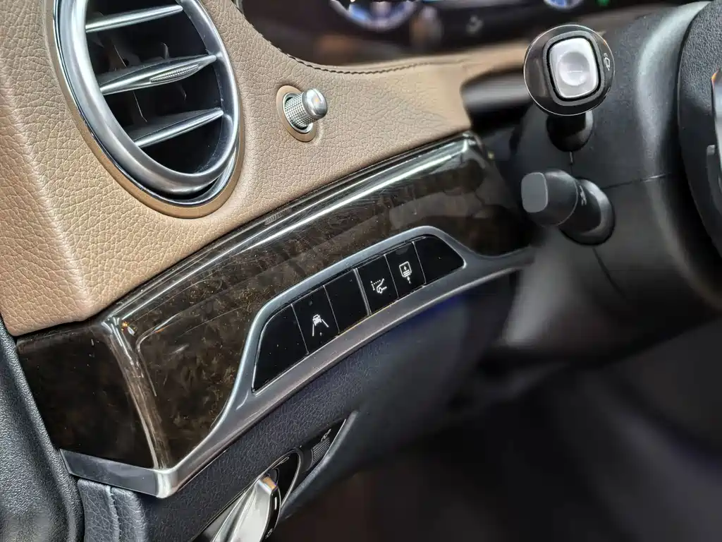 Mercedes-Benz S-Class — миниатюра 17