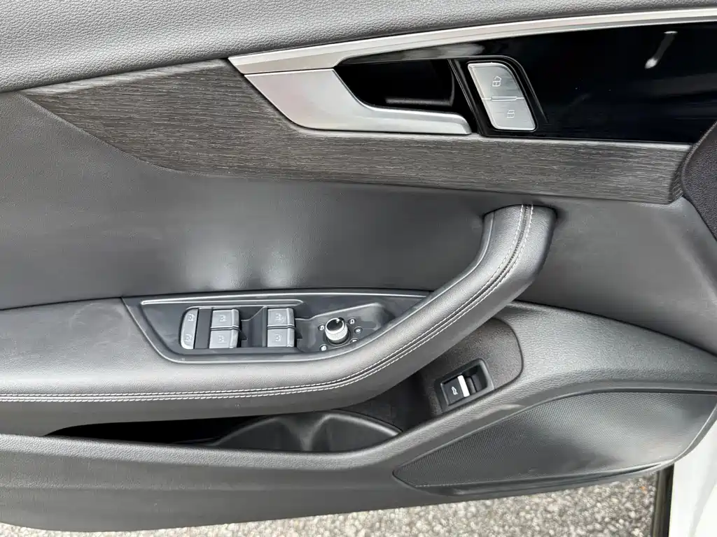 Audi A4L — миниатюра 23