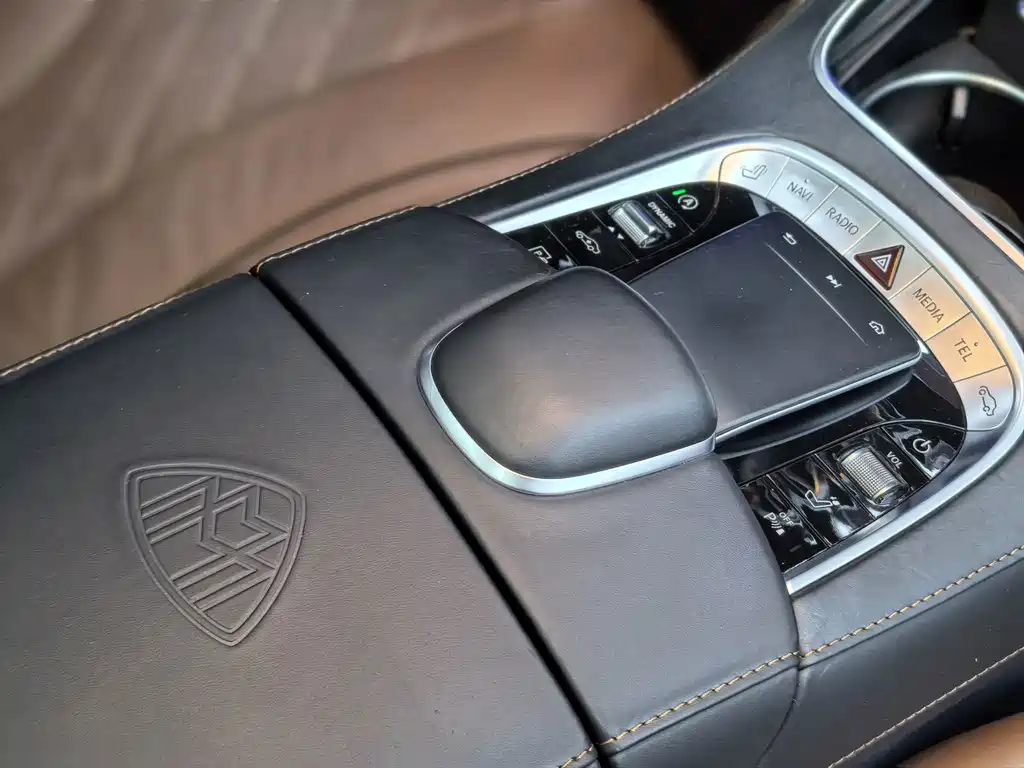 Mercedes-Benz S-Class — миниатюра 24