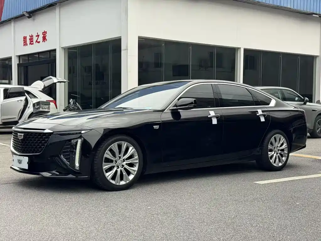 CADILLAC CT6