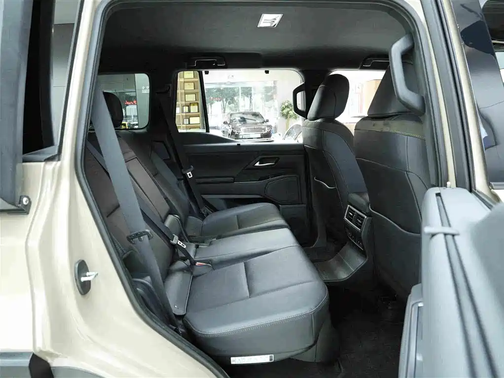 Lexus GX — миниатюра 13