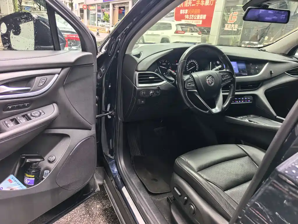 Buick Enclave — миниатюра 7