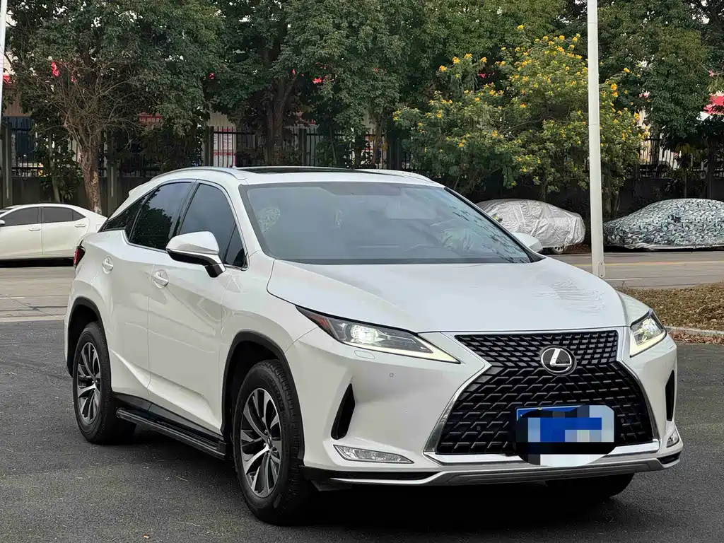 Lexus RX 2022