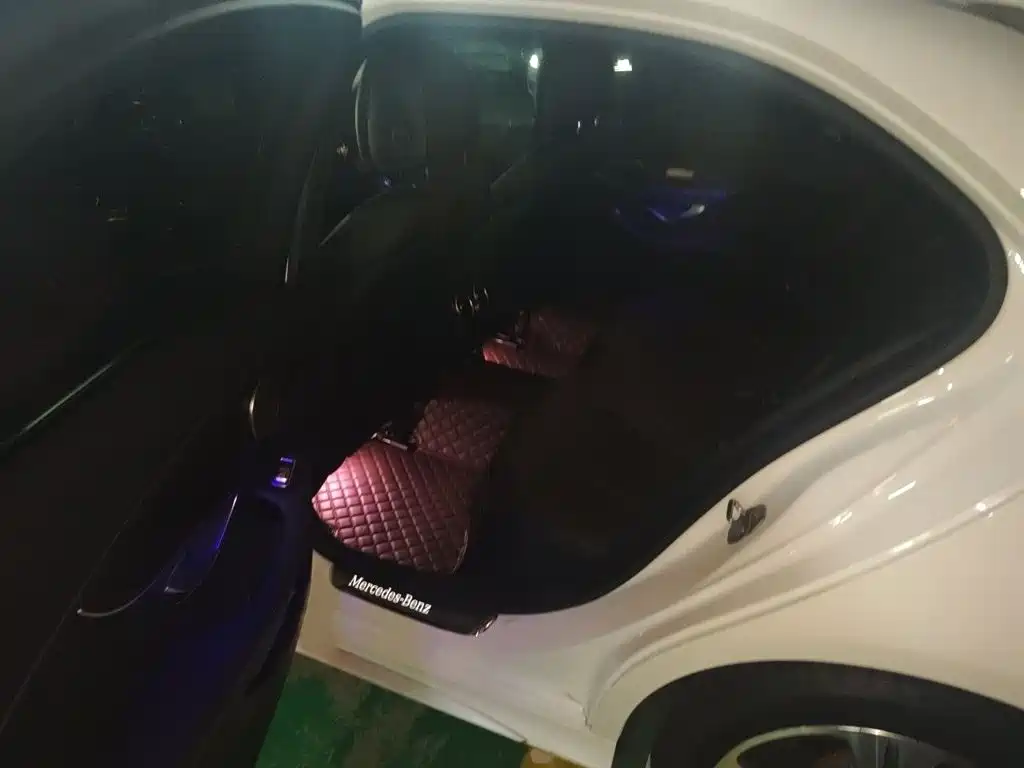 Mercedes-Benz C-Class — миниатюра 15